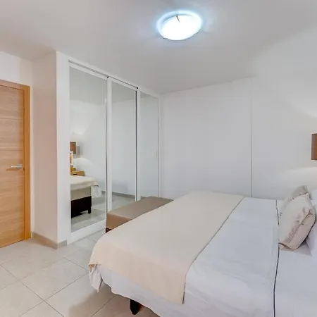 Sol Sun ホテル アデヘ